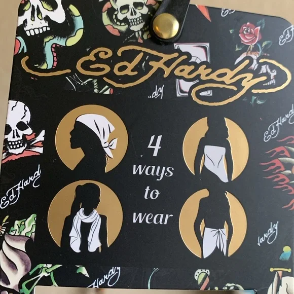 Ed Hardy Black love kills slowly Scarf with Skull and Floral Design - Picture 2 of 3